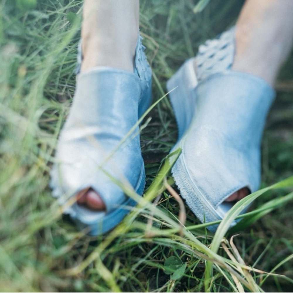 NEW Papucei Holdin’ On Ice Blue Metallic Leather Sling Back Mule Size 39